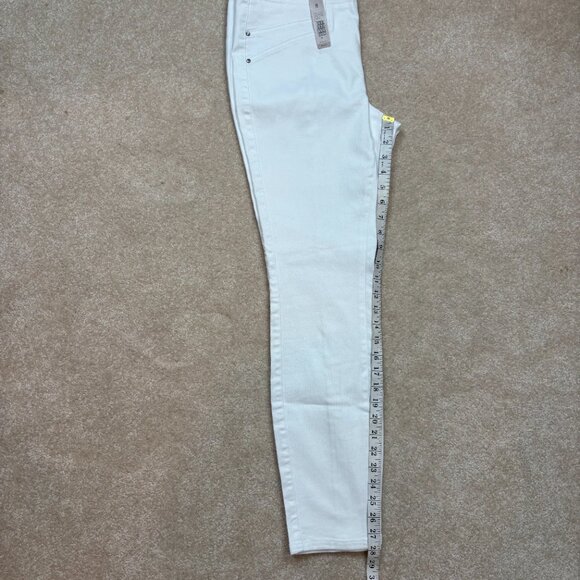 Nic + Zoe All Day Denim Pull On Slim Ankle Jean in White - Size 8 - NWT - Picture 7 of 9